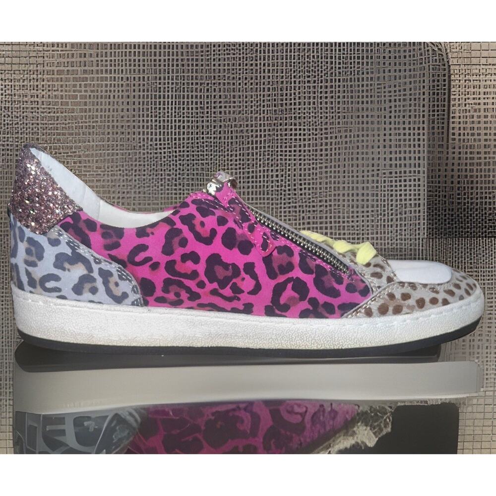 NEW Dolce Vita Zina Sneakers Animal Print Size 9.5 Yellow Lace Up
